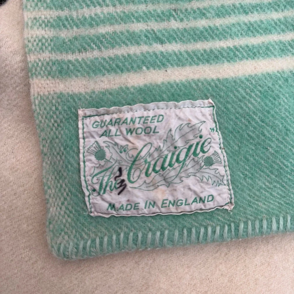 A+ Vintage The Craigie All Wool Blanket Made in England Mint Green Cream 72x52